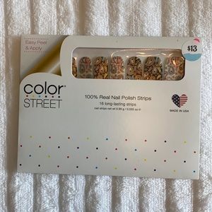 Color street nail strips in oops a paisley